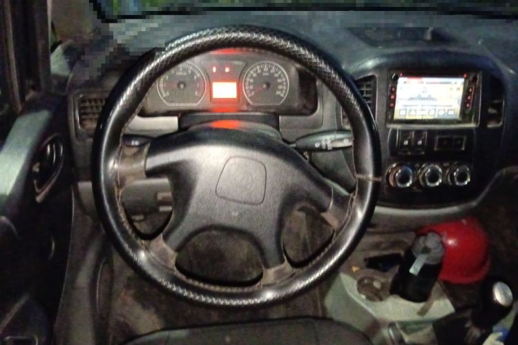 Used FORTHING Lingzhi 2014 V3 1.5L 7-Seater Standard Model II Steering Wheel