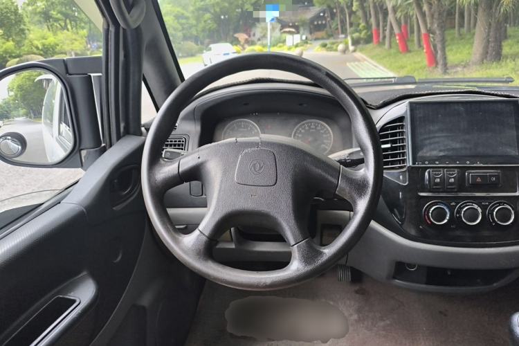 Used FORTHING Lingzhi 2014 M3 1.6L 7-Seater Comfort Model Steering Wheel