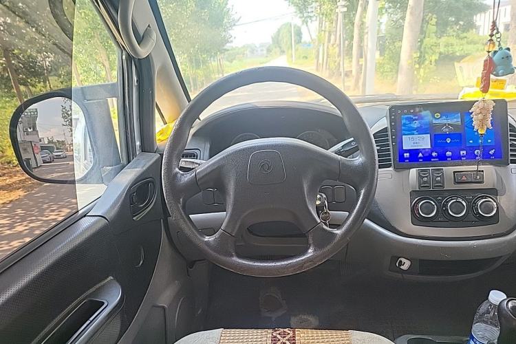 Used FORTHING Lingzhi 2014 V3 1.5L 7-Seater Luxury Model Steering Wheel