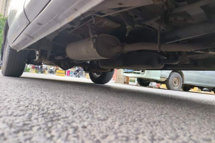 Used FORTHING Lingzhi 2014 M3 1.6L 7-Seater Comfort Model Chassis Front Right