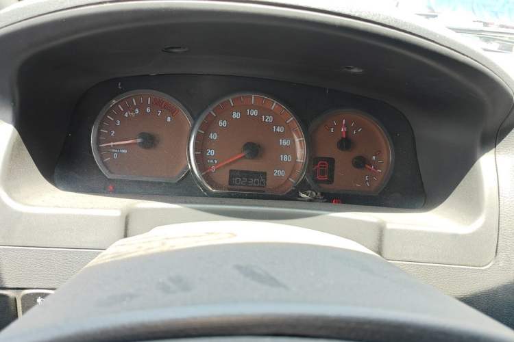 Used FORTHING Lingzhi 2014 M5 Q3 2.0L 7-seat Long-Wheelbase Comfort Version Instrument Cluster