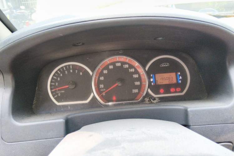 Used FORTHING Lingzhi 2014 M5 Q7 2.0L 7-seat Long-wheelbase Comfort Version Instrument Cluster