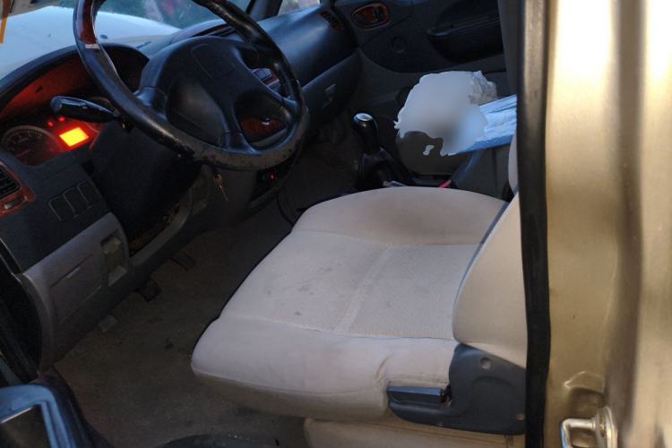 Used FORTHING Lingzhi 2014 M3 1.6L 7-Seater Comfort Model Left Front Seat