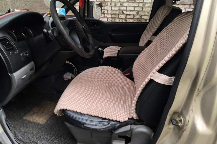 Used FORTHING Lingzhi 2014 M3 1.6L 7-Seater Luxury Model Left Front Seat