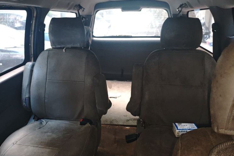 Used FORTHING Lingzhi 2014 M5 Q3 2.0L 7-seat Long-Wheelbase Comfort Version Left Rear Seat