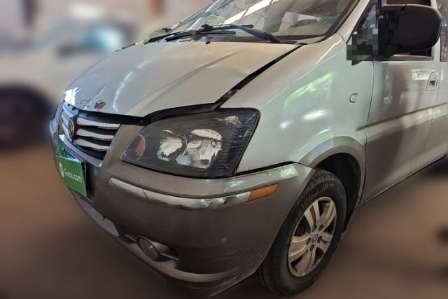 Used FORTHING Lingzhi Dongfeng Lingzhi M3, 2014 model, gasoline, 1.6L, manual transmission, 5 seats