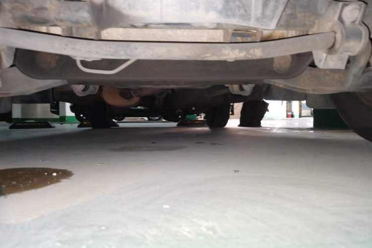 Used FORTHING Lingzhi 2014 M3 1.6L 7-Seater Comfort Model Chassis Front