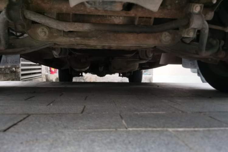 Used FORTHING Lingzhi 2014 V3 1.5L 7-Seater Comfort Model Chassis Front