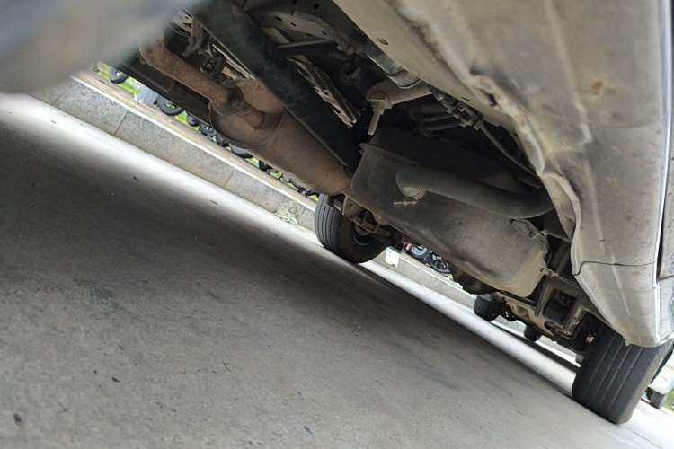 Used FORTHING Lingzhi 2014 M3 1.6L 7-seater Standard Model Chassis Front Left