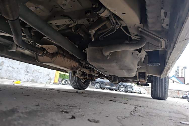 Used FORTHING Lingzhi 2014 M3 1.6L 7-Seater Comfort Model Chassis Front Left