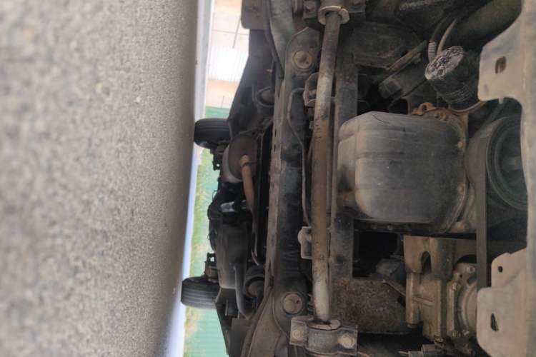 Used FORTHING Lingzhi 2014 M3 1.6L 7-Seater Comfort Model Chassis Front