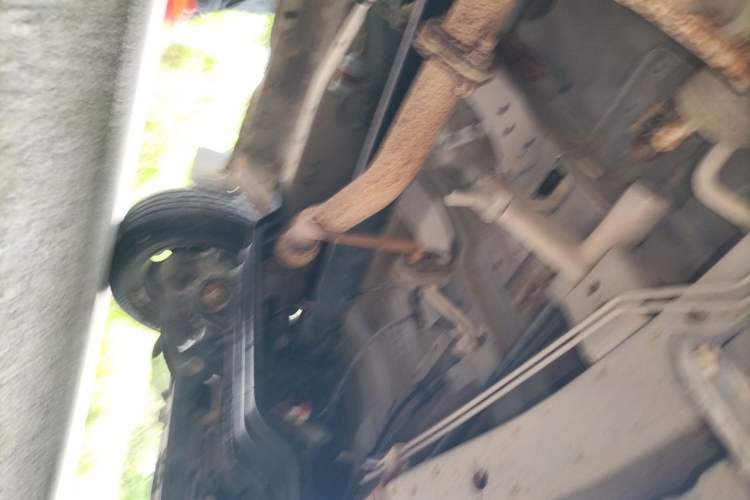 Used FORTHING Lingzhi 2014 V3 1.5L 7-Seater Comfort Model Chassis Front Right