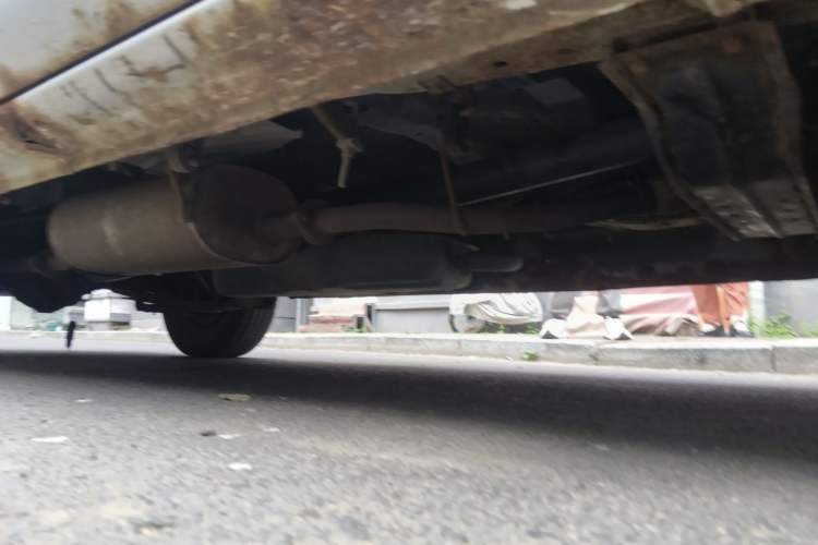 Used FORTHING Lingzhi 2014 V3 1.5L 7-Seater Standard Model II Chassis Front Right