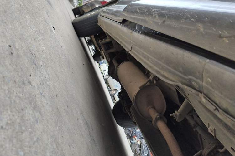 Used FORTHING Lingzhi 2014 M3 1.6L 7-seater Standard Model Chassis Front Right