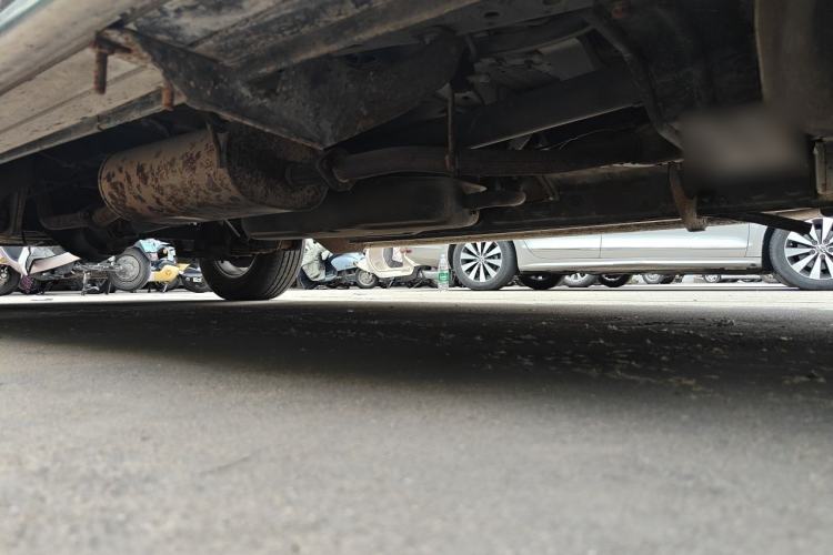 Used FORTHING Lingzhi 2014 M3 1.6L 7-Seater Comfort Model Chassis Front Right