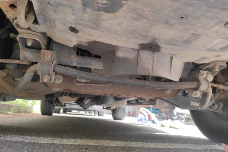 Used FORTHING Lingzhi 2014 M3 1.6L 7-Seater Comfort Model Chassis Front