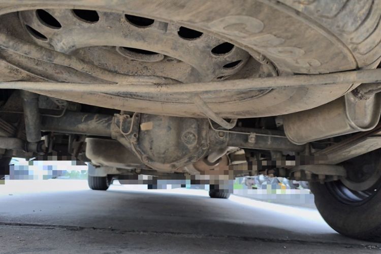 Used FORTHING Lingzhi 2014 M3 1.6L 7-seater Standard Model Chassis Rear