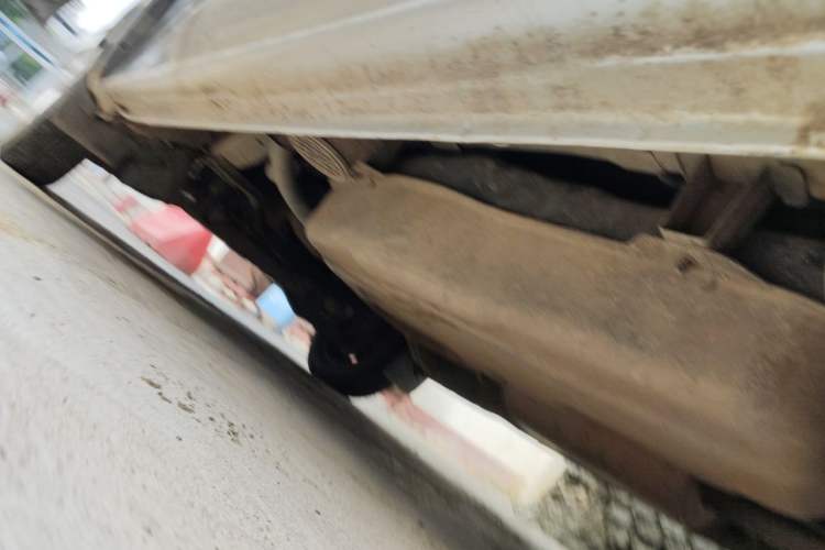 Used FORTHING Lingzhi 2014 V3 1.5L 5-seat Standard Model I Chassis Rear Left