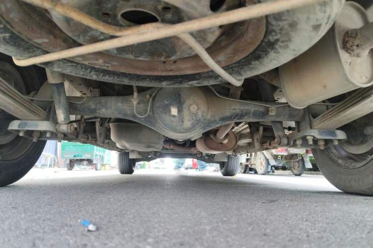 Used FORTHING Lingzhi 2014 V3 1.5L 7-Seater Comfort Model Chassis Rear