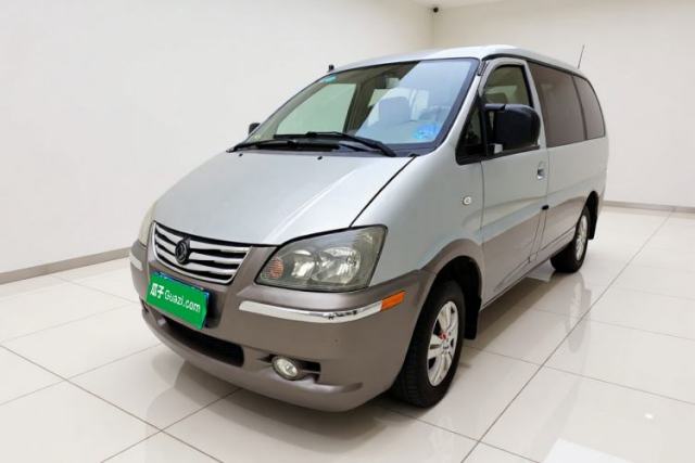 Używany FORTHING Lingzhi 2014 M3 1.6L 7-Seater Comfort Model