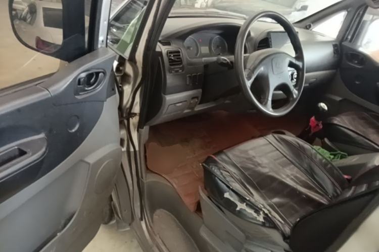 Used FORTHING Lingzhi 2014 M3 1.6L 7-Seater Comfort Model Driver Seat