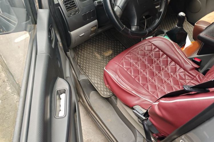 Used FORTHING Lingzhi 2014 V3 1.5L 7-Seater Comfort Model Driver Seat
