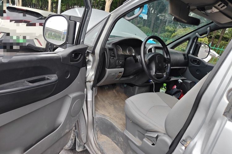 Used FORTHING Lingzhi 2014 M3 1.6L 7-Seater Luxury Model Driver Seat