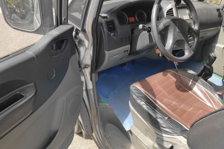 Used FORTHING Lingzhi 2014 M3 1.6L 7-Seater Comfort Model Driver Seat