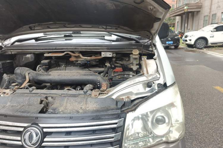 Used FORTHING Lingzhi 2014 M5 Q7 2.0L 7-seat Long-wheelbase Comfort Version Engine Bay Left