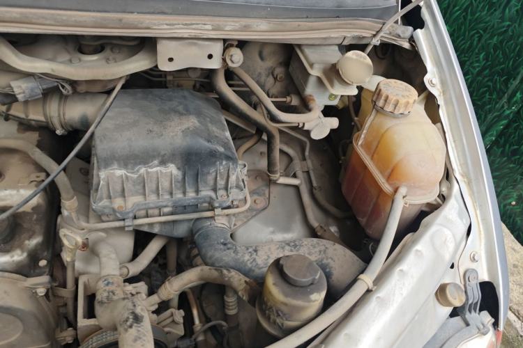 Used FORTHING Lingzhi 2014 V3 1.5L 7-Seater Comfort Model Engine Bay Left