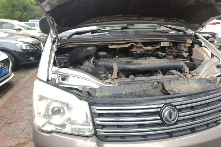 Used FORTHING Lingzhi 2014 M5 Q7 2.0L 7-seat Long-wheelbase Comfort Version Engine Bay Right