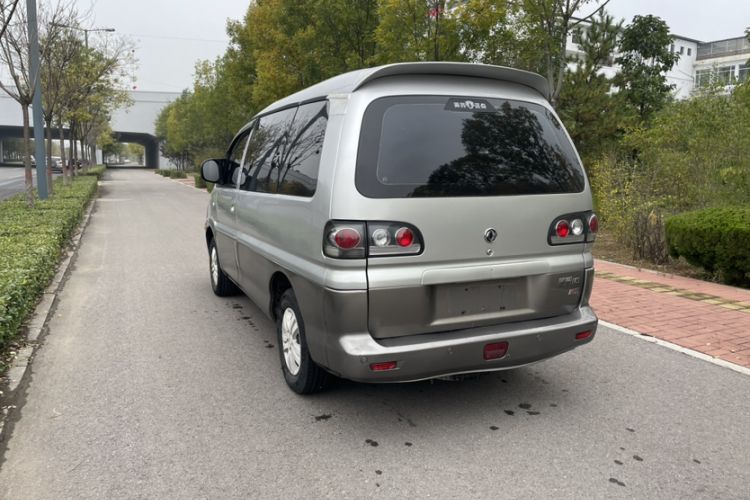 Used FORTHING Lingzhi 2014 M3 1.6L 7-Seater Comfort Model Exterior 3