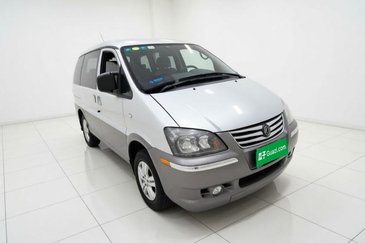 Used FORTHING Lingzhi 2014 M3 1.6L 7-seater Standard Model Front Right 45 Deg