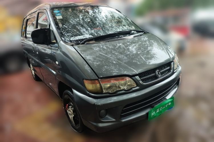 Used FORTHING Lingzhi 2014 V3 1.5L 7-Seater Standard Model II Front Right 45 Deg