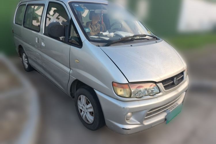 Used FORTHING Lingzhi 2014 V3 1.5L 7-Seater Standard Model II Front Right 45 Deg