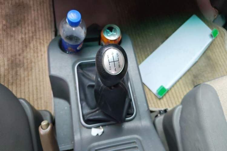 Used FORTHING Lingzhi 2014 M3 1.6L 7-Seater Comfort Model Gear Lever