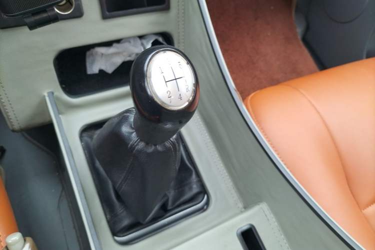 Used FORTHING Lingzhi 2014 V3 1.5L 7-Seater Comfort Model Gear Lever