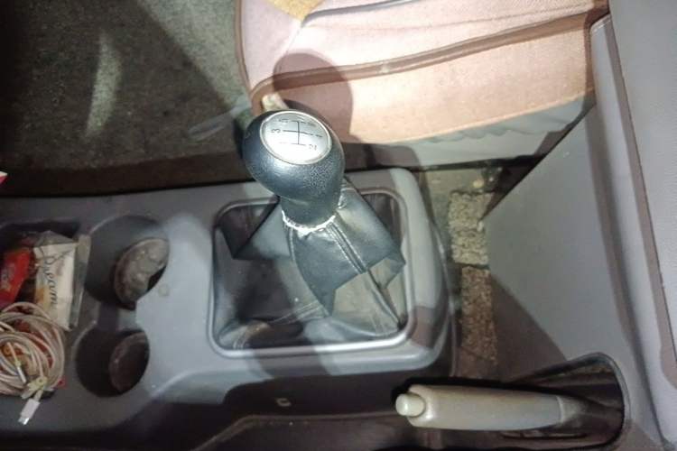 Used FORTHING Lingzhi 2014 M3 1.6L 7-seater Standard Model Gear Lever