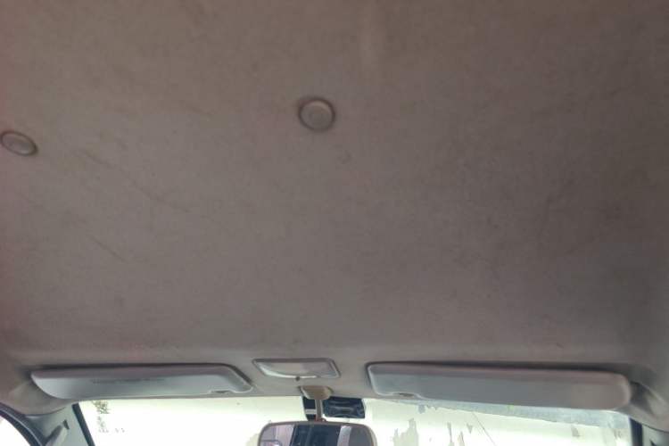 Used FORTHING Lingzhi 2014 M3 1.6L 7-Seater Comfort Model Headliner