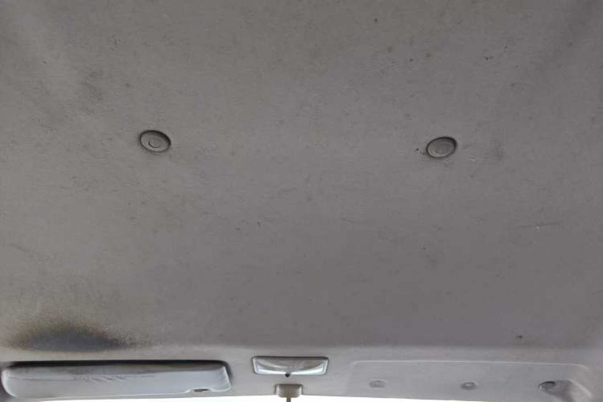 Used FORTHING Lingzhi 2014 V3 1.5L 7-Seater Comfort Model Headliner