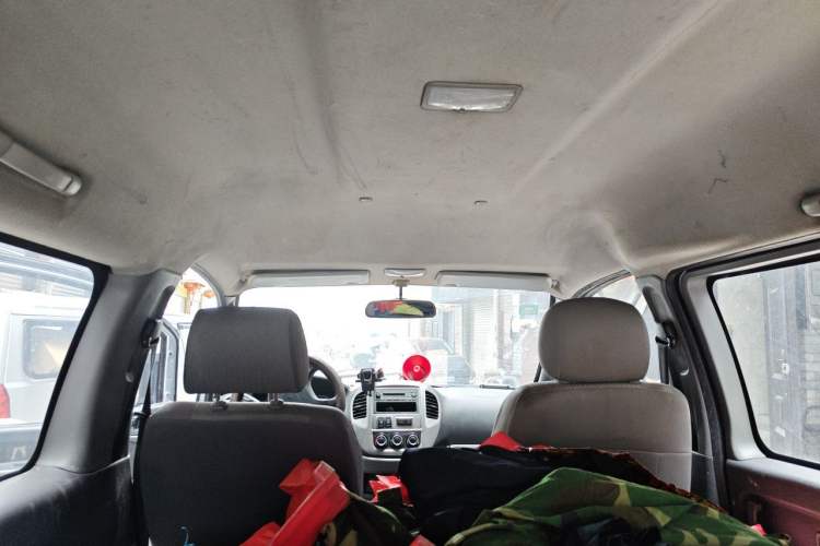 Used FORTHING Lingzhi 2014 M3 1.6L 7-Seater Comfort Model Headliner