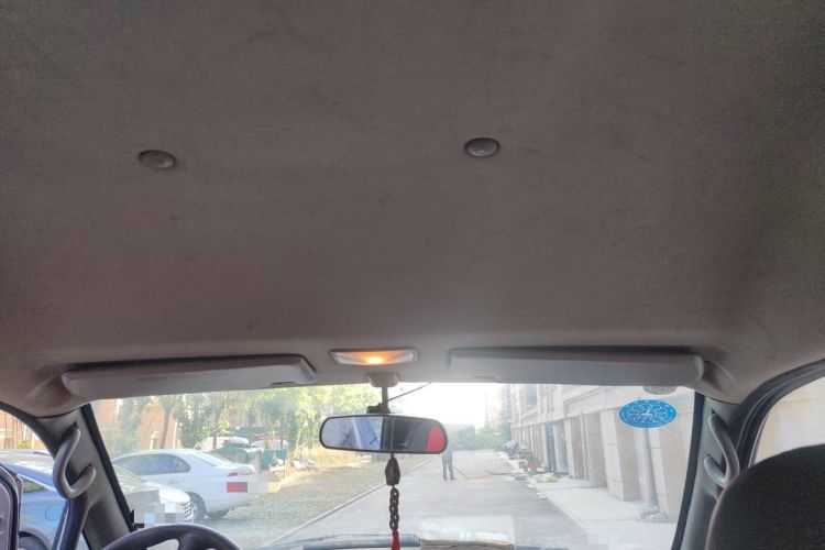Used FORTHING Lingzhi 2014 M3 1.6L 7-Seater Comfort Model Headliner