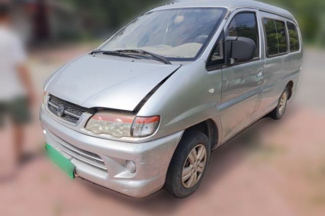 FORTHING Lingzhi 2014 V3 1.5L 7-Seater Comfort Model de segunda mano
