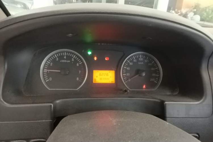 Used FORTHING Lingzhi 2014 M3 1.6L 7-Seater Comfort Model Instrument Cluster