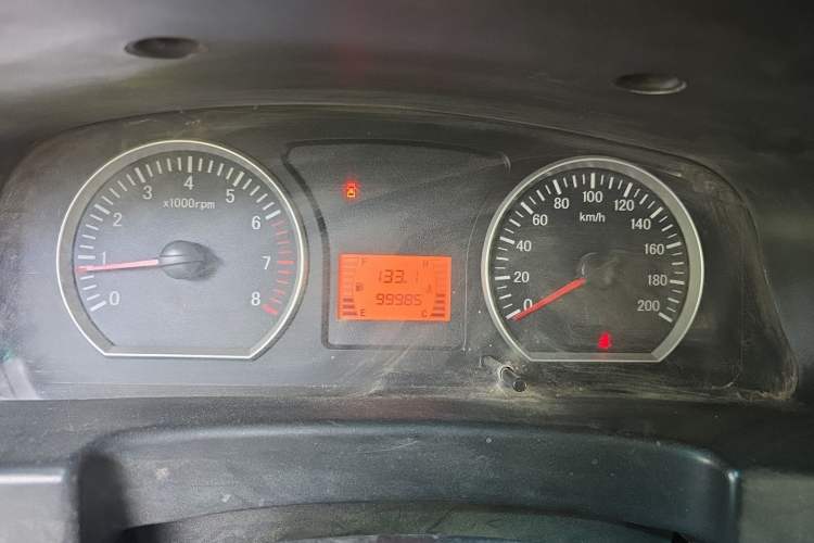 Used FORTHING Lingzhi 2014 M3 1.6L 7-Seater Comfort Model Instrument Cluster
