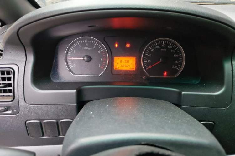 Used FORTHING Lingzhi 2014 M3 1.6L 7-Seater Comfort Model Instrument Cluster