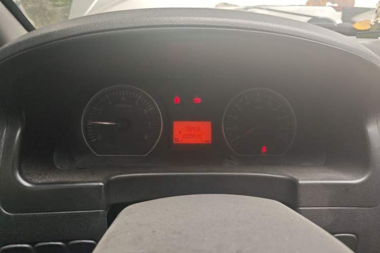Used FORTHING Lingzhi 2014 V3 1.5L 7-Seater Comfort Model Instrument Cluster