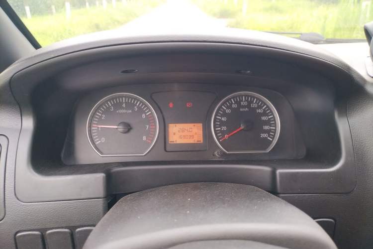 Used FORTHING Lingzhi 2014 V3 1.5L 7-Seater Comfort Model Instrument Cluster