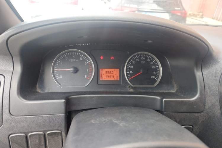 Used FORTHING Lingzhi 2014 V3 1.5L 7-Seater Comfort Model Instrument Cluster