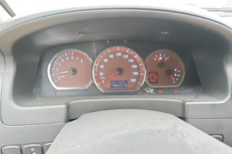 Used FORTHING Lingzhi 2014 M5 Q3 2.0L 7-seat Long-Wheelbase Comfort Version Instrument Cluster